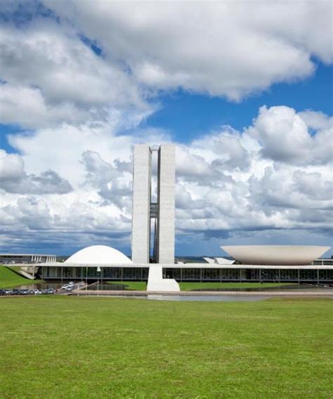 Find Cheap Flights Options to Brasília .
